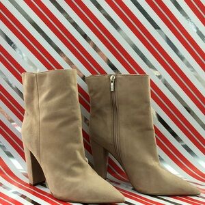 Vince Camuto Tan Heeled Boots